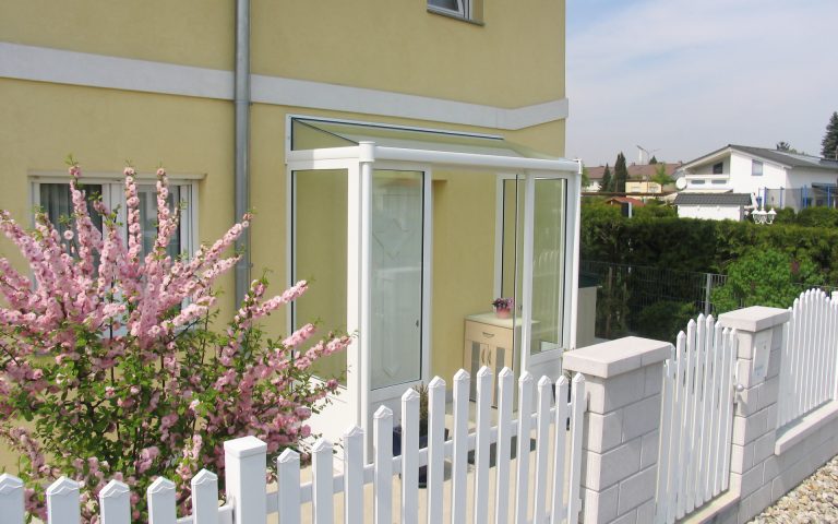 Verglaster Eingangsbereich für Ihr Heim