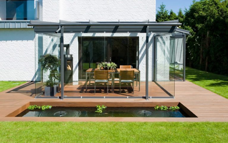 Sommergarten mit Schiebeverglasungen