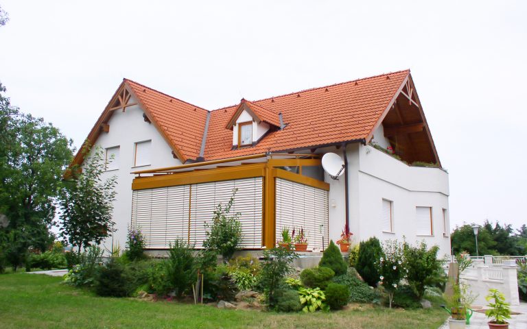 Wintergarten mit Jalousien