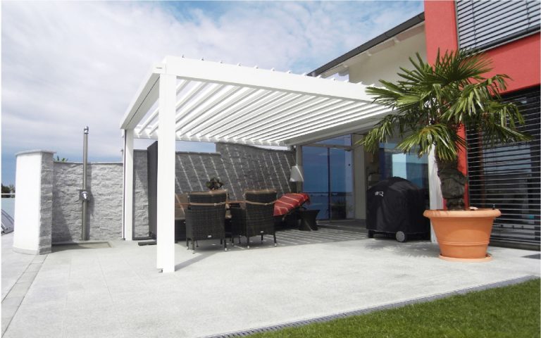 Terrassendach mit Lamellen